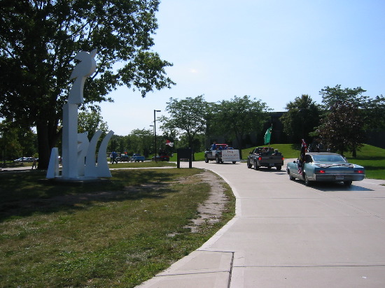 102-0244_IMG