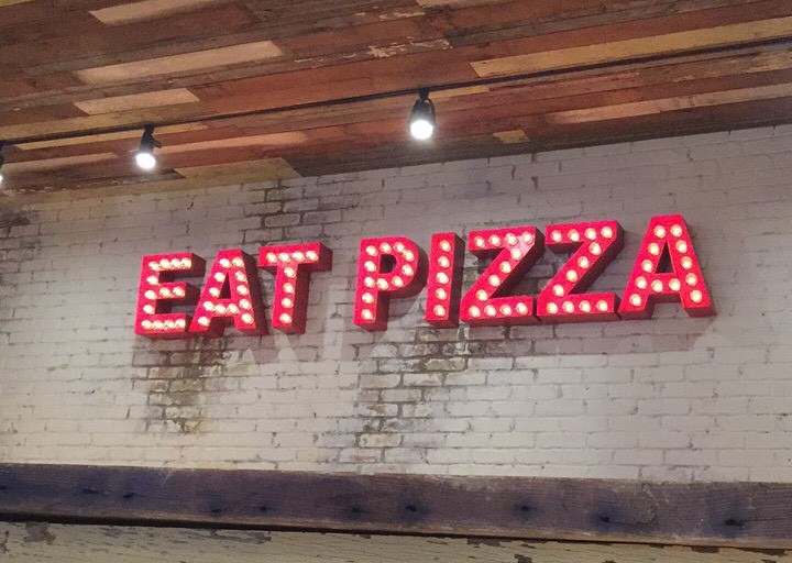 Cool neon sign at Giordano's