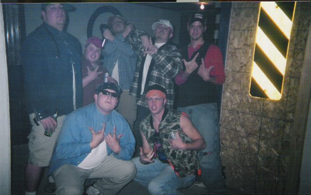 https://www2.gvsu.edu/orazemm/pictures/PartyPicturesfrom200405/photos/photo42.jpg